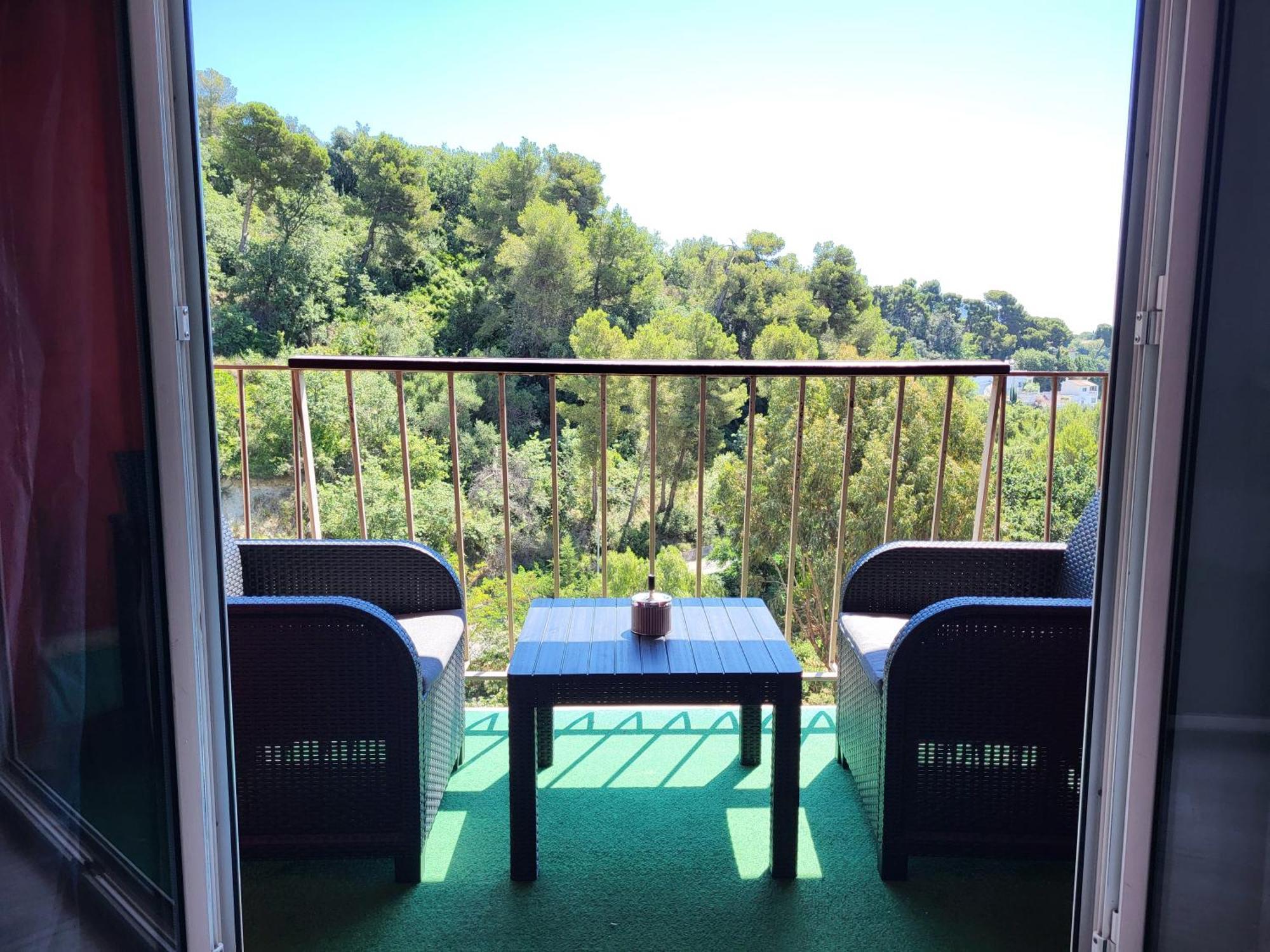 Private Room-2 In Hannana Apartment- 2 Min Walk To Tram 12 Min To Nice Train Station 15 Min To Massena Place Екстер'єр фото